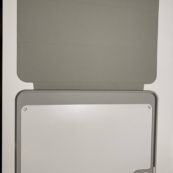 Case for iPad 10th Generation 2022 with Pencil Holder. - Picture 4 of 6